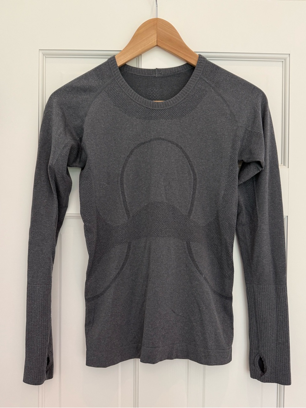 Lululemon Swiftly Tech Long Sleeve Crew Grey Womens Small run